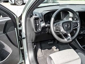 Volvo  Plus Dark Recharge Plug-In Hybrid 2WD T4 Twin Engine EU6d StandHZG Navi digitale