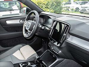 Volvo  Plus Dark Recharge Plug-In Hybrid 2WD T4 Twin Engine EU6d StandHZG Navi digitale