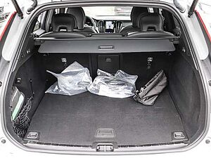Volvo  Ultimate Dark Recharge Plug-In Hybrid AWD T8 Twin Engine EU6d Allrad HUD StandHZ