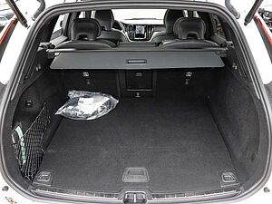 Volvo  Ultimate Dark Recharge Plug-In Hybrid AWD T8 Twin Engine EU6d Allrad HUD StandHZ