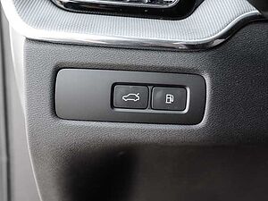Volvo  Ultimate Dark Recharge Plug-In Hybrid AWD T8 Twin Engine EU6d Allrad HUD StandHZ