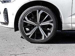 Volvo  Ultimate Dark Recharge Plug-In Hybrid AWD T8 Twin Engine EU6d Allrad HUD StandHZ