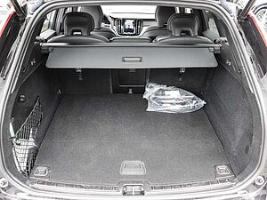 Volvo  Ultimate Dark Recharge Plug-In Hybrid AWD T8 Twin Engine EU6d Allrad HUD StandHZ