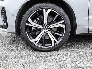 Volvo  Ultimate Dark Recharge Plug-In Hybrid AWD T8 Twin Engine EU6d Allrad HUD StandHZ