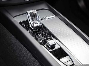 Volvo  Ultimate Dark Recharge Plug-In Hybrid AWD T8 Twin Engine EU6d Allrad HUD StandHZ