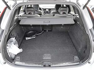 Volvo  Ultimate Dark Recharge Plug-In Hybrid AWD T8 Twin Engine EU6d Allrad HUD StandHZ
