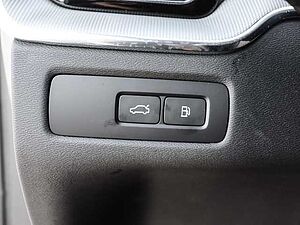 Volvo  Ultimate Dark Recharge Plug-In Hybrid AWD T8 Twin Engine EU6d Allrad HUD StandHZ