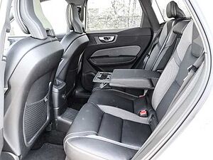 Volvo  Ultimate Dark Recharge Plug-In Hybrid AWD T8 Twin Engine EU6d Allrad HUD StandHZ