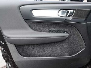 Volvo  Plus Dark 2WD B3 EU6d digitales Cockpit Memory Sitze Soundsystem HarmanKardon LE