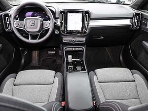 Volvo  Plus Dark 2WD B3 EU6d digitales Cockpit Memory Sitze Soundsystem HarmanKardon LE