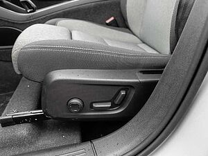 Volvo  Plus Dark 2WD B3 EU6d digitales Cockpit Memory Sitze Soundsystem HarmanKardon LE