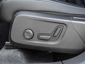Volvo  Plus Dark 2WD B4 EU6d digitales Cockpit Memory Sitze Soundsystem HarmanKardon 36