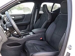 Volvo  Plus Dark 2WD B4 EU6d digitales Cockpit Memory Sitze Soundsystem HarmanKardon 36