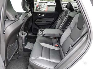 Volvo  Plus Dark Recharge Plug-In Hybrid AWD T8 Twin Engine EU6e Allrad StandHZG digita