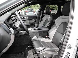 Volvo  Ultimate Dark Recharge Plug-In Hybrid AWD T8 Twin Engine EU6d Allrad HUD StandHZ