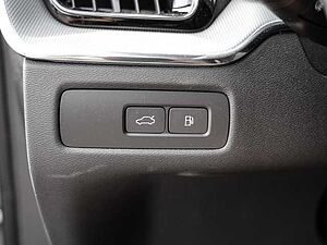 Volvo  Plus Dark Recharge Plug-In Hybrid AWD T6 Twin Engine EU6d Allrad StandHZG digita