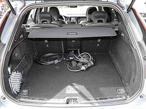 Volvo  Plus Dark Recharge Plug-In Hybrid AWD T6 Twin Engine EU6d Allrad StandHZG digita