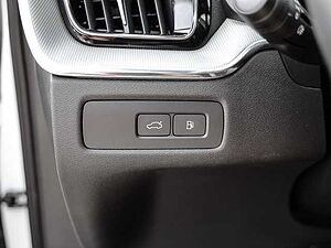 Volvo  Plus Dark Recharge Plug-In Hybrid AWD T8 Twin Engine EU6e Allrad StandHZG digita