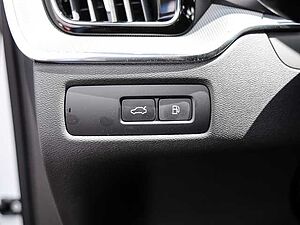 Volvo  Plus Dark Recharge Plug-In Hybrid AWD T8 Twin Engine EU6e Allrad StandHZG digita
