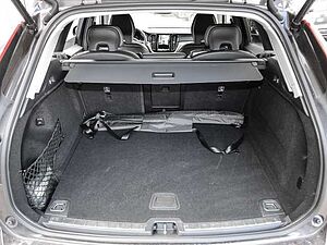 Volvo  Plus Dark 2WD B4 Diesel EU6d digitales Cockpit Memory Sitze Soundsystem HarmanKa