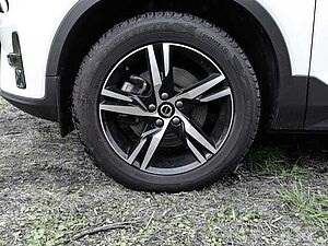 Volvo  Plus Dark 2WD B3 EU6d digitales Cockpit Memory Sitze Soundsystem HarmanKardon LE