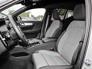 Volvo  Plus Dark 2WD B3 EU6d digitales Cockpit Memory Sitze Soundsystem HarmanKardon LE
