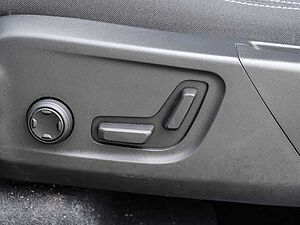Volvo  Plus Dark 2WD B3 EU6d digitales Cockpit Memory Sitze Soundsystem HarmanKardon LE