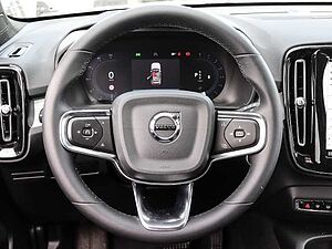Volvo  Plus Dark 2WD B3 EU6d digitales Cockpit Memory Sitze Soundsystem HarmanKardon LE