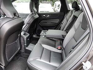 Volvo  Plus Dark Recharge Plug-In Hybrid AWD T8 Twin Engine EU6d Allrad StandHZG digita