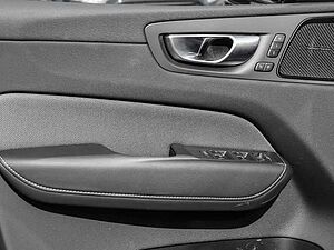 Volvo  Ultimate Dark Recharge Plug-In Hybrid AWD T8 Twin Engine EU6d Allrad HUD StandHZ