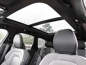 Volvo  Plus Dark Recharge Plug-In Hybrid AWD T8 Twin Engine EU6d Allrad StandHZG digita