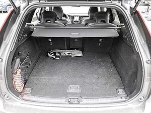 Volvo  Plus Dark Recharge Plug-In Hybrid AWD T8 Twin Engine EU6d Allrad StandHZG digita