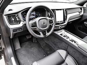 Volvo  Plus Dark Recharge Plug-In Hybrid AWD T8 Twin Engine EU6d Allrad StandHZG digita