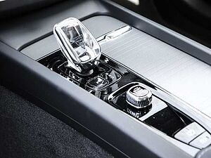 Volvo  Plus Dark Recharge Plug-In Hybrid AWD T8 Twin Engine EU6d Allrad StandHZG digita