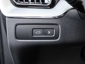 Volvo  Plus Dark Recharge Plug-In Hybrid AWD T8 Twin Engine EU6d Allrad StandHZG digita