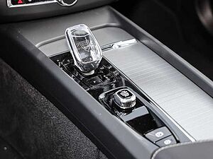 Volvo  Plus Dark Recharge Plug-In Hybrid AWD T8 Twin Engine EU6d Allrad StandHZG digita