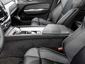 Volvo  Plus Dark Recharge Plug-In Hybrid AWD T6 Twin Engine EU6d Allrad StandHZG digita