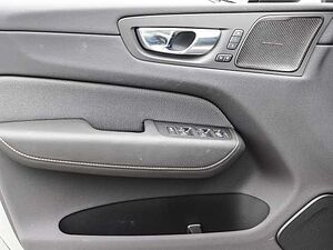 Volvo  Plus Dark Recharge Plug-In Hybrid AWD T6 Twin Engine EU6d Allrad StandHZG digita