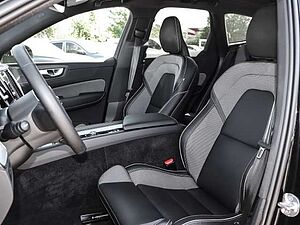 Volvo  Plus Dark Recharge Plug-In Hybrid AWD T8 Twin Engine EU6d Allrad StandHZG digita