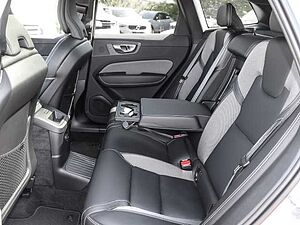 Volvo  Plus Dark Recharge Plug-In Hybrid AWD T6 Twin Engine EU6d Allrad StandHZG digita