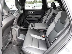 Volvo  Plus Dark Recharge Plug-In Hybrid AWD T6 Twin Engine EU6d Allrad StandHZG digita