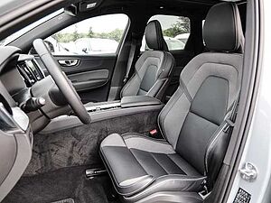 Volvo  Plus Dark Recharge Plug-In Hybrid AWD T6 Twin Engine EU6d Allrad StandHZG digita