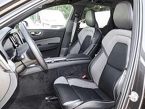 Volvo  Plus Dark Recharge Plug-In Hybrid AWD T8 Twin Engine EU6d Allrad StandHZG digita