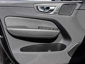 Volvo  Plus Dark Recharge Plug-In Hybrid AWD T8 Twin Engine EU6d Allrad StandHZG digita