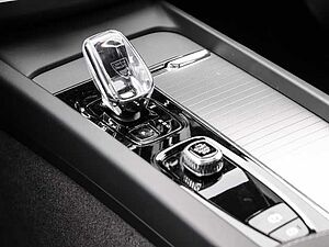 Volvo  Plus Dark Recharge Plug-In Hybrid AWD T6 Twin Engine EU6d Allrad StandHZG digita
