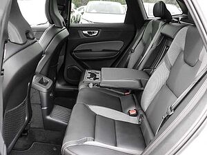 Volvo  Plus Dark Recharge Plug-In Hybrid AWD T6 Twin Engine EU6d Allrad StandHZG digita