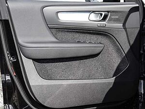 Volvo  Plus Black Edition 2WD B3 EU6d