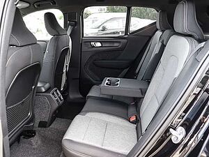 Volvo  Plus Black Edition 2WD B3 EU6d