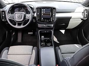 Volvo  Plus Black Edition 2WD B3 EU6d