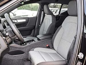 Volvo  Plus Black Edition 2WD B3 EU6d